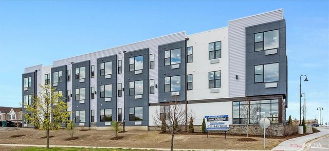 1101 Ritter Street 207, North Aurora, IL 60542