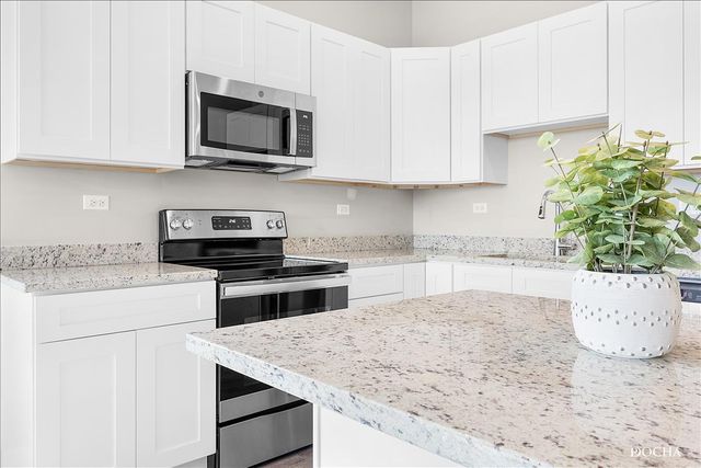 1101 Ritter Street 207, North Aurora, IL 60542