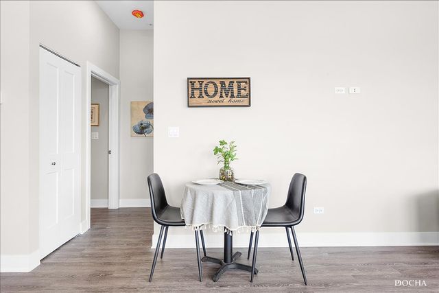 1101 Ritter Street 207, North Aurora, IL 60542