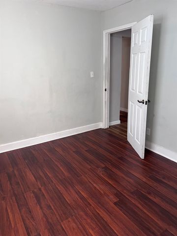 2001 Daisy Street, Tallahassee, FL 32310