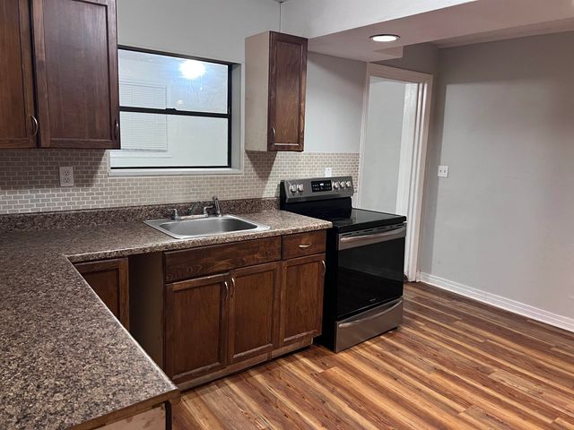 2001 Daisy Street, Tallahassee, FL 32310