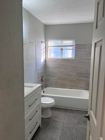 2001 Daisy Street, Tallahassee, FL 32310