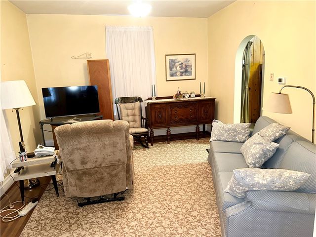 912 Penn Avenue, New Brighton, PA 15066