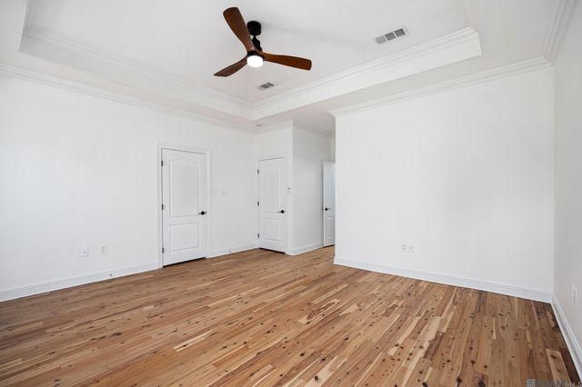 10417 Oakline Dr, Saint George, LA 70809