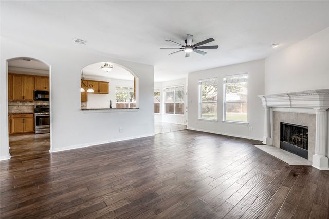 7850 Greenvalley Lane, Frisco, TX 75033