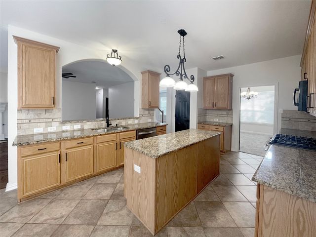 7850 Greenvalley Lane, Frisco, TX 75033