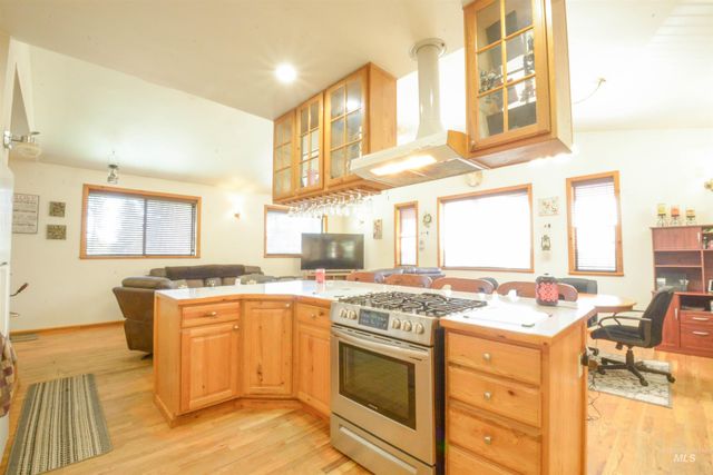 26 Pine Heights, Boise, ID 83716