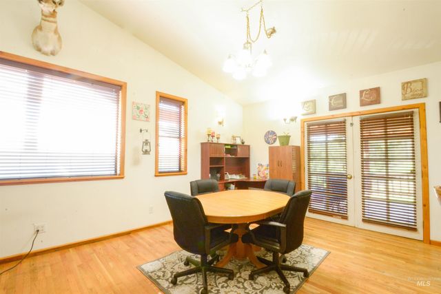 26 Pine Heights, Boise, ID 83716