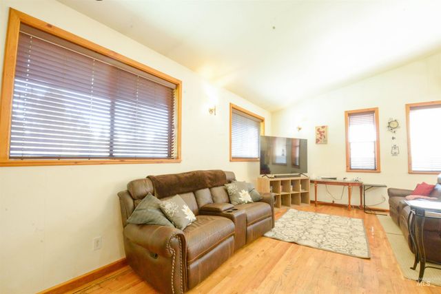 26 Pine Heights, Boise, ID 83716