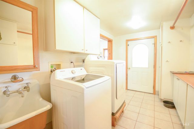 26 Pine Heights, Boise, ID 83716