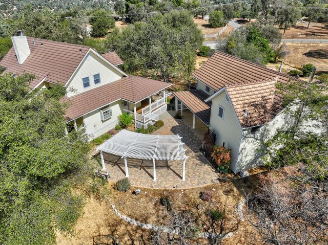 43972 Wells Rd, Coarsegold, CA 93614