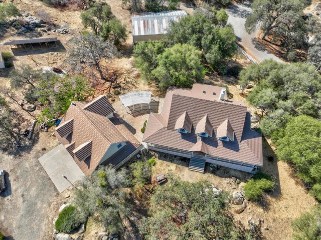 43972 Wells Rd, Coarsegold, CA 93614