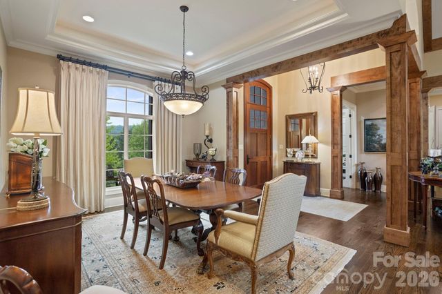 390 Shipman Parkway, Flat Rock, NC 28731