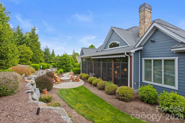 390 Shipman Parkway, Flat Rock, NC 28731