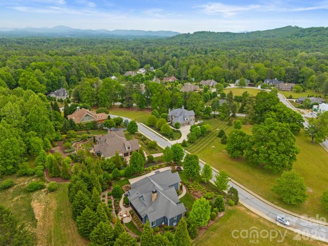 390 Shipman Parkway, Flat Rock, NC 28731