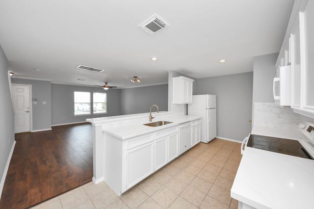 1714 Redwing Bluff Drive, Houston, TX 77009