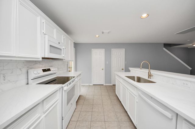 1714 Redwing Bluff Drive, Houston, TX 77009