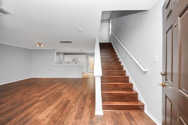 1714 Redwing Bluff Drive, Houston, TX 77009