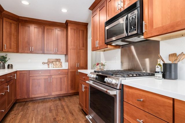 111 Woodside Avenue, Santa Cruz, CA 95060