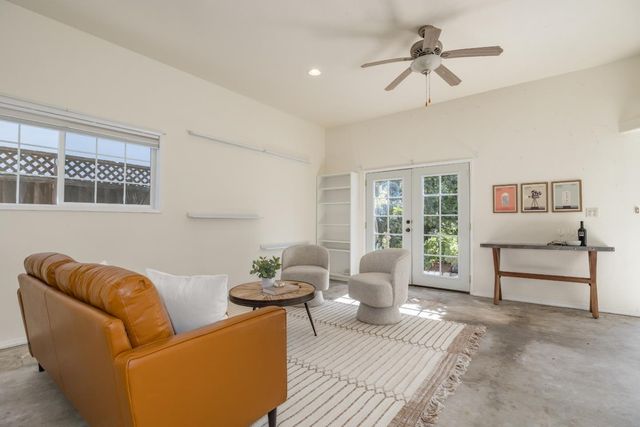 111 Woodside Avenue, Santa Cruz, CA 95060