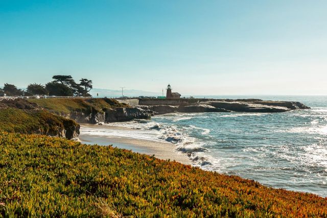 111 Woodside Avenue, Santa Cruz, CA 95060