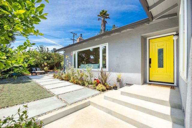 111 Woodside Avenue, Santa Cruz, CA 95060