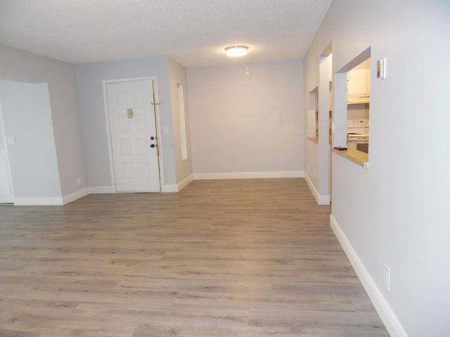 502 Shady Pine Way D2, Greenacres, FL 33415