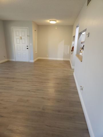502 Shady Pine Way D2, Greenacres, FL 33415