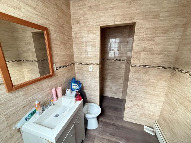 21157 Jamaica Avenue 2F, Queens Village, NY 11428