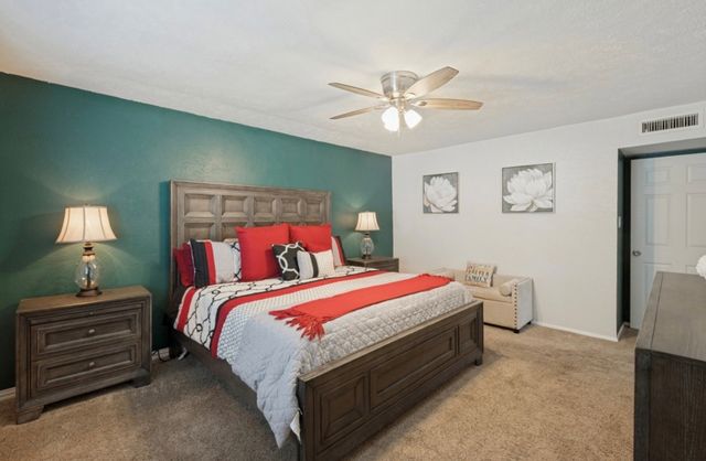 700 Nora Lane, Desoto, TX 75115