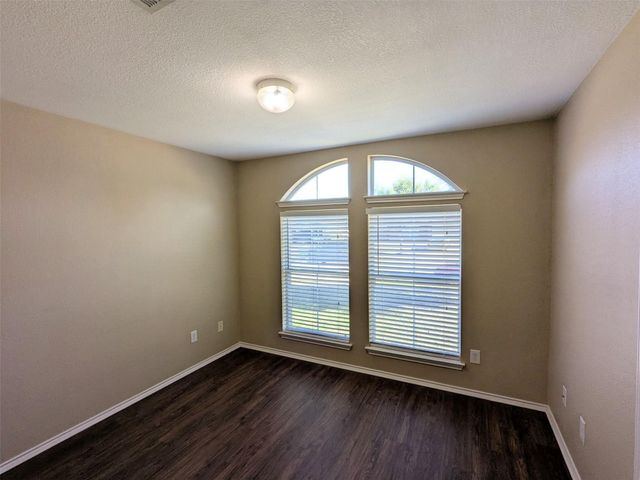 1115 Remington DR, Leander, TX 78641