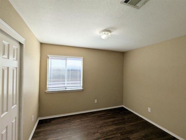 1115 Remington DR, Leander, TX 78641