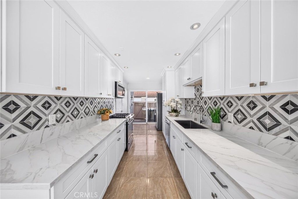 3442 Del Amo Blvd, Torrance, CA 90503 — photo 2
