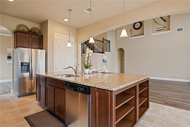 920 Tabernash DR, Leander, TX 78641