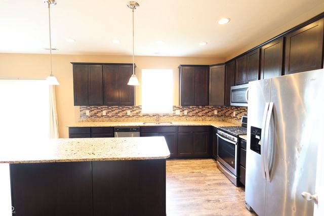 8826 Hemingway Drive, Indianapolis, IN 46239