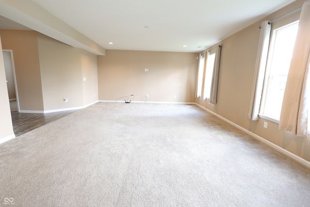 8826 Hemingway Drive, Indianapolis, IN 46239
