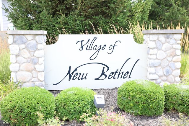 8826 Hemingway Drive, Indianapolis, IN 46239