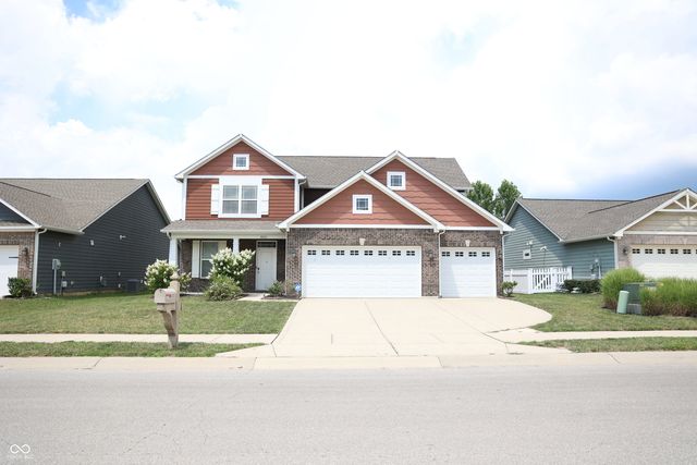 8826 Hemingway Drive, Indianapolis, IN 46239