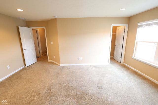 8826 Hemingway Drive, Indianapolis, IN 46239