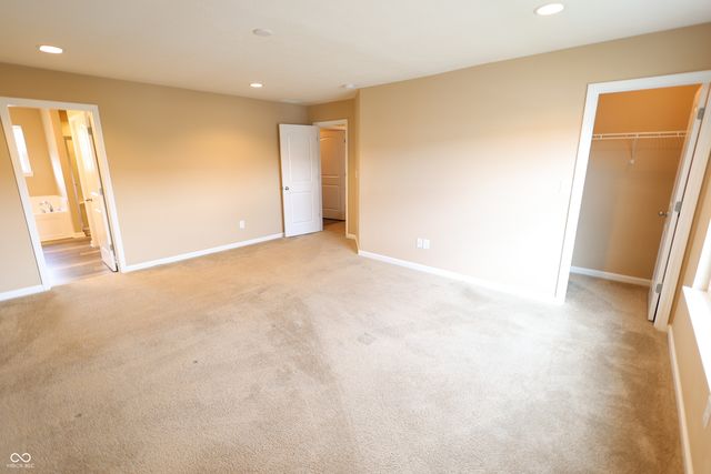 8826 Hemingway Drive, Indianapolis, IN 46239