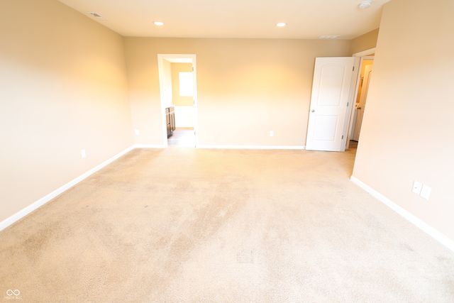 8826 Hemingway Drive, Indianapolis, IN 46239