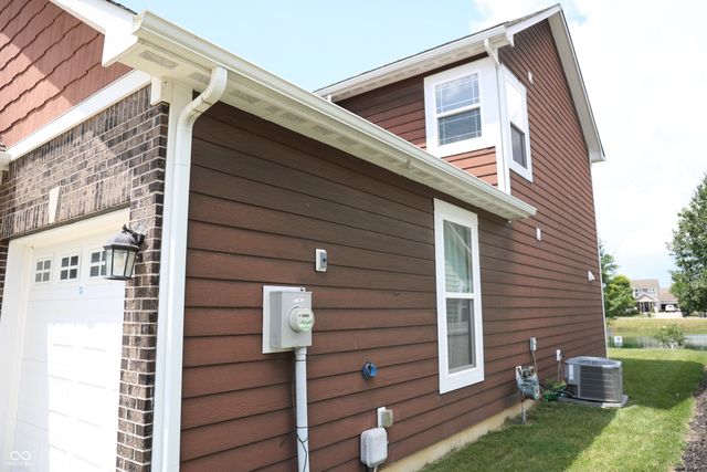 8826 Hemingway Drive, Indianapolis, IN 46239