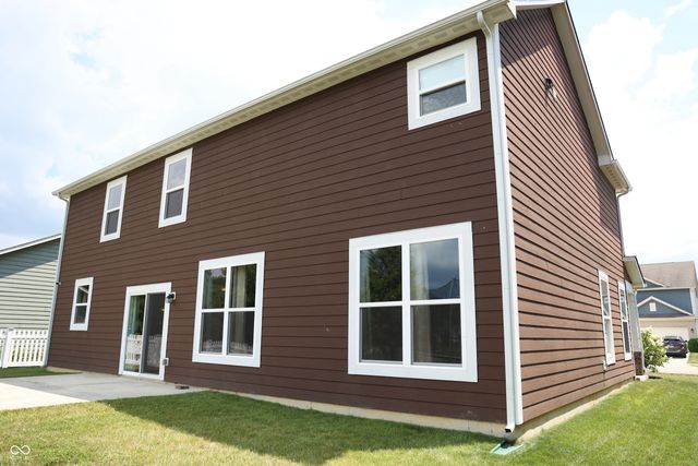 8826 Hemingway Drive, Indianapolis, IN 46239