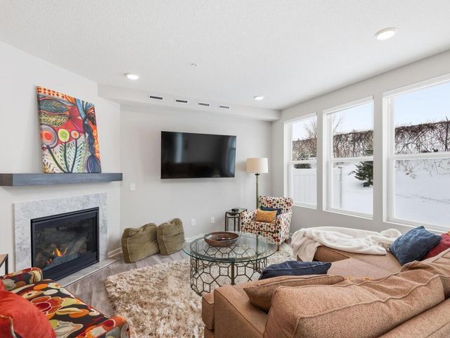 4876 Avery Court, Eagan, MN 55123