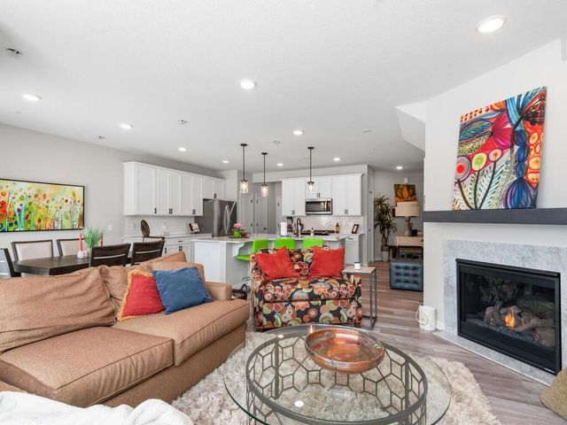 4876 Avery Court, Eagan, MN 55123