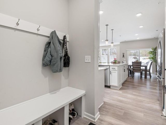 4876 Avery Court, Eagan, MN 55123