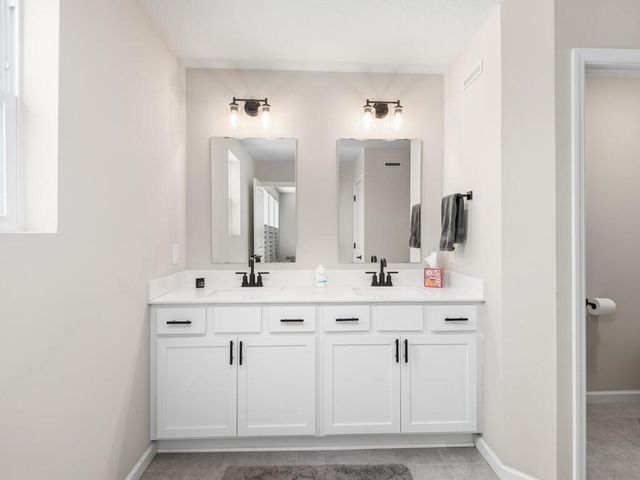 4876 Avery Court, Eagan, MN 55123