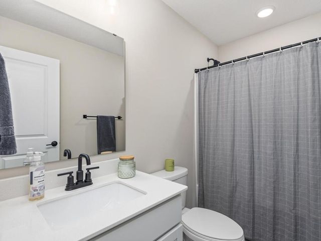 4876 Avery Court, Eagan, MN 55123