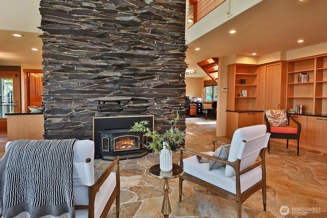 3146 Spahr Road, Greenbank, WA 98253