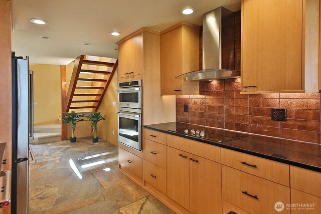 3146 Spahr Road, Greenbank, WA 98253
